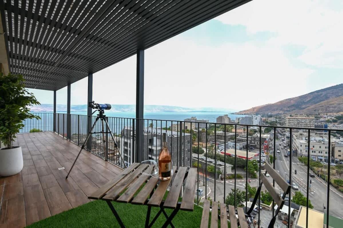 L.T.D- My View. 2 Bedroom Apartment By The Lake. 提比里亞 外观 照片