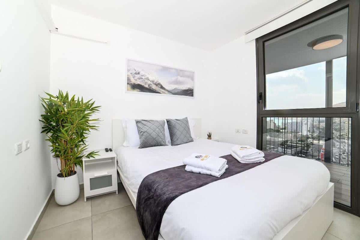 L.T.D- My View. 2 Bedroom Apartment By The Lake. 提比里亞 外观 照片